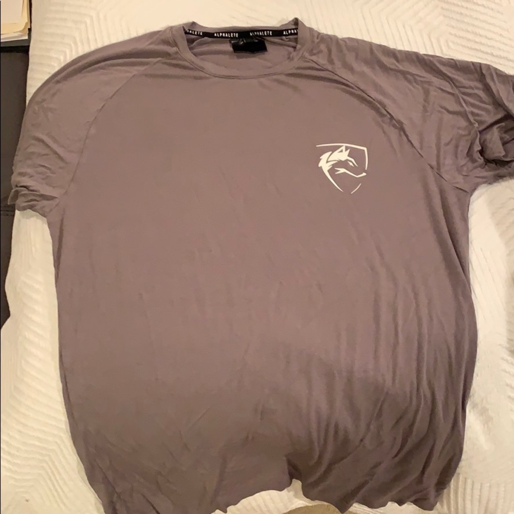 Alphalete shirt